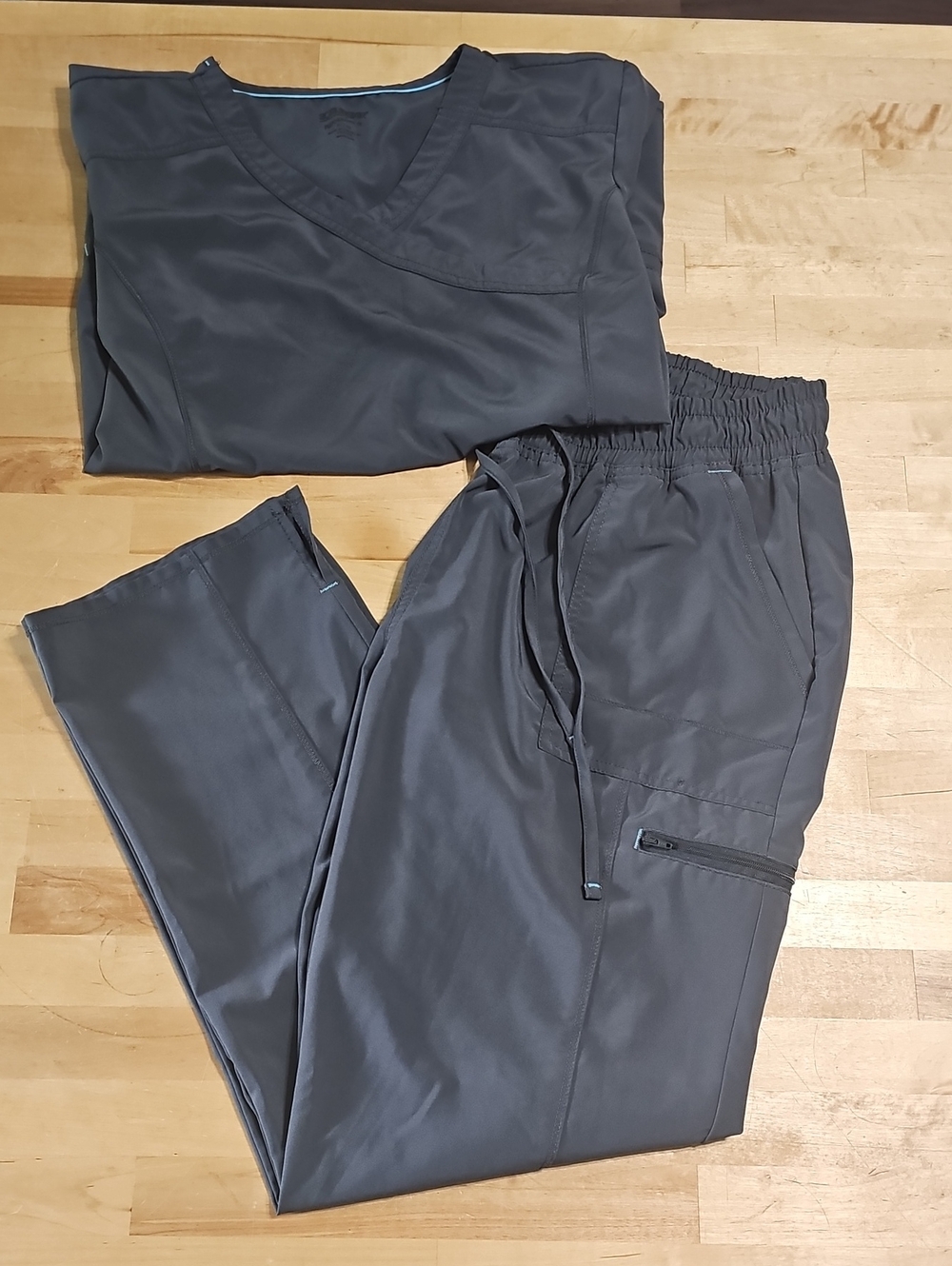Scrubstar Pewter Grey Scrub Set XL Stretch V-Neck Top Cargo Pants